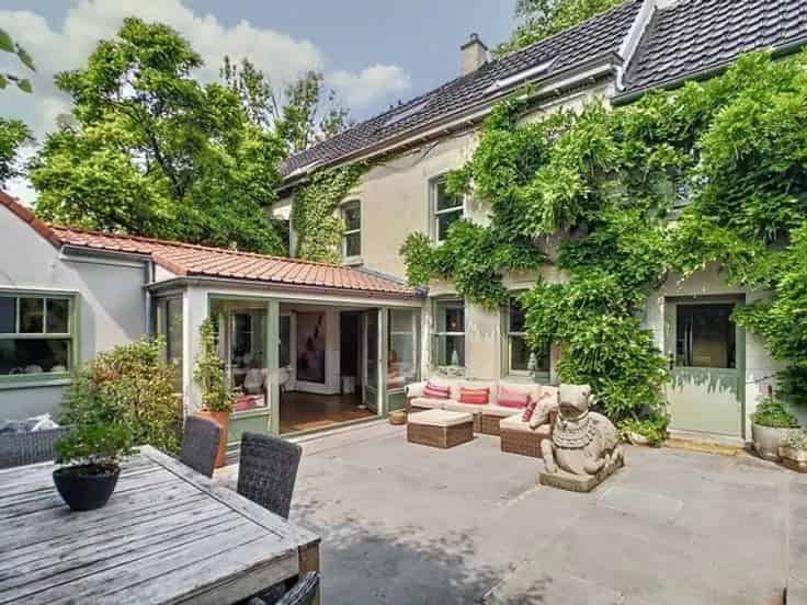 Charmante Villa te Koop Lasne met Mogelijkheid Vrij Beroep