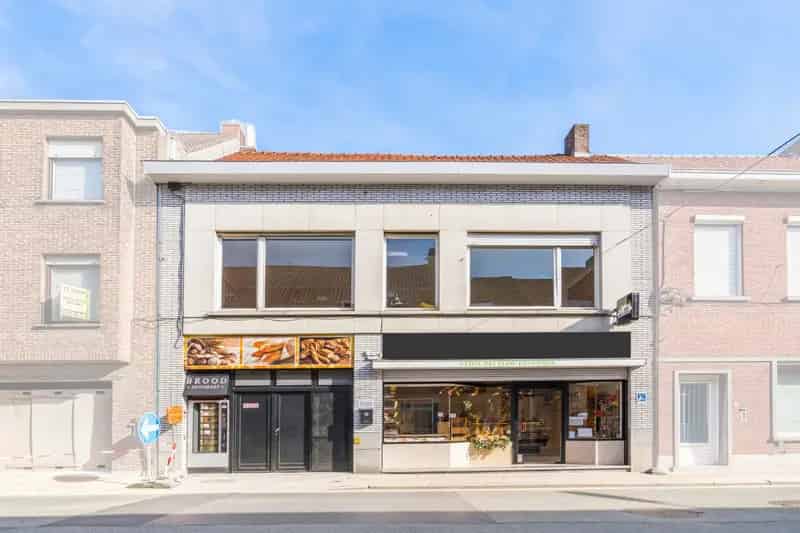 Bakkerij met woonst in centrum Izegem