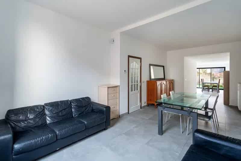 Gerenoveerde woning met 4 slaapkamers