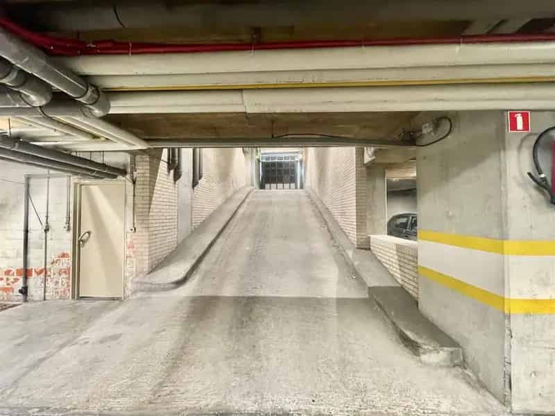 Autostaanplaats te huur in centrum Antwerpen!