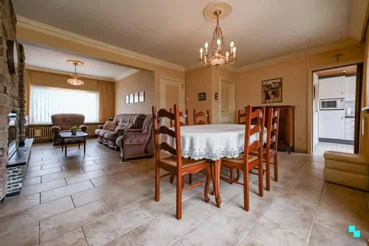 Huis Te Koop Lendelede: 3 Slaapkamers, Garage, Tuin