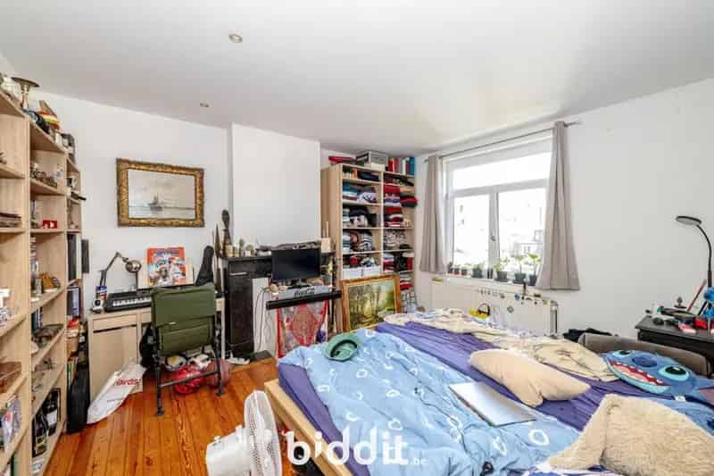 Lot 3  : Duplex op 2e en 3e verd.