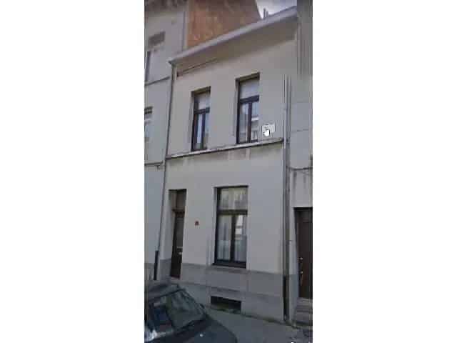Maasstraat 12