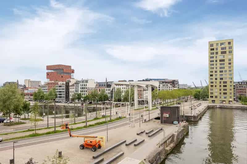 ANTWERPEN - Handelsruimte NEW YORK residence Eilandje