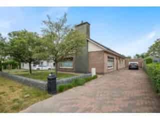 Huis te koop Sint Gillis Waas - Instapklare Bungalow met Tuin en Garage