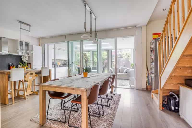 Charmant en lichtovergoten wonen te Bierbeek: 3 slpks, 2 stnplts