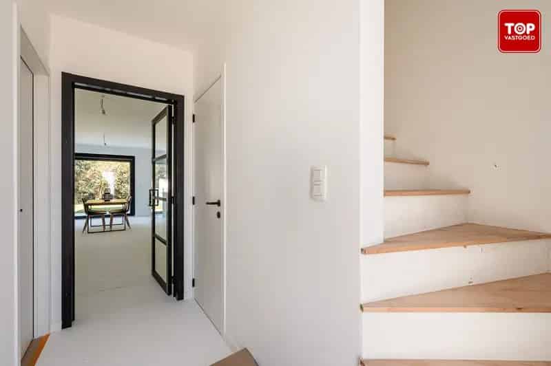Lichtrijke nieuwbouwwoning met 3 slaapkamers en gezellige tuin