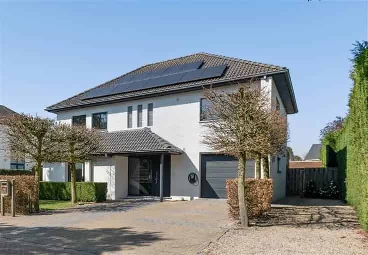 Huis Te Koop Hoogstraten: Villa met 3-5 slaapkamers