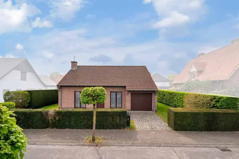 Goed gelegen laagbouwvilla te Destelbergen