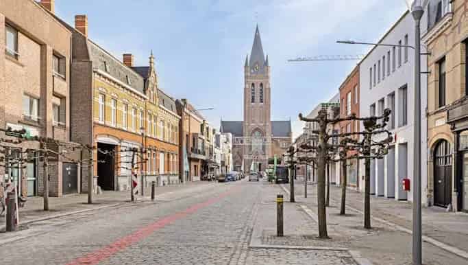 Opbrengsteigendom te koop in Kerkstraat 25, Avelgem - Dewaele