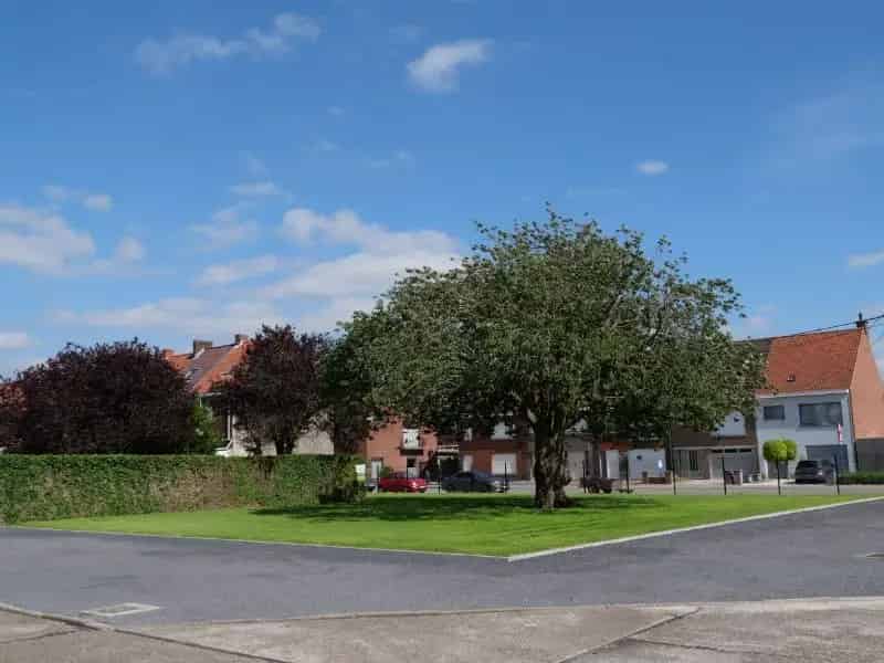 Kantoor 6 te huur, dichtbij ring van Kortrijk en autosnelwegen