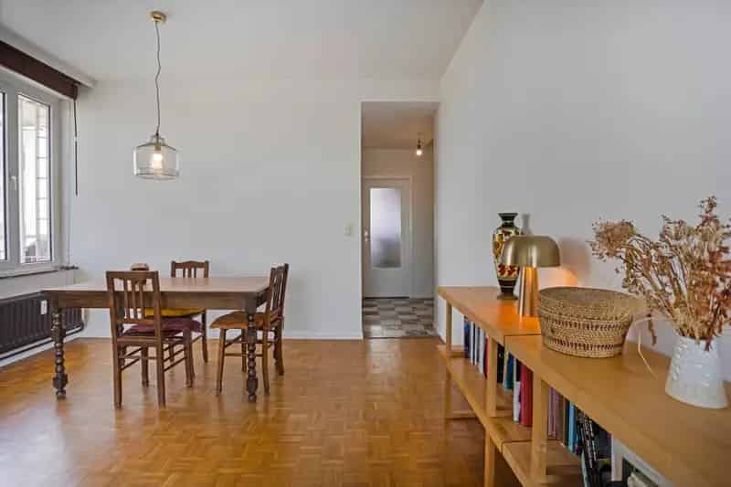 Appartement te huur Antwerpen: Panoramisch Uitzicht en Ruime Kamers
