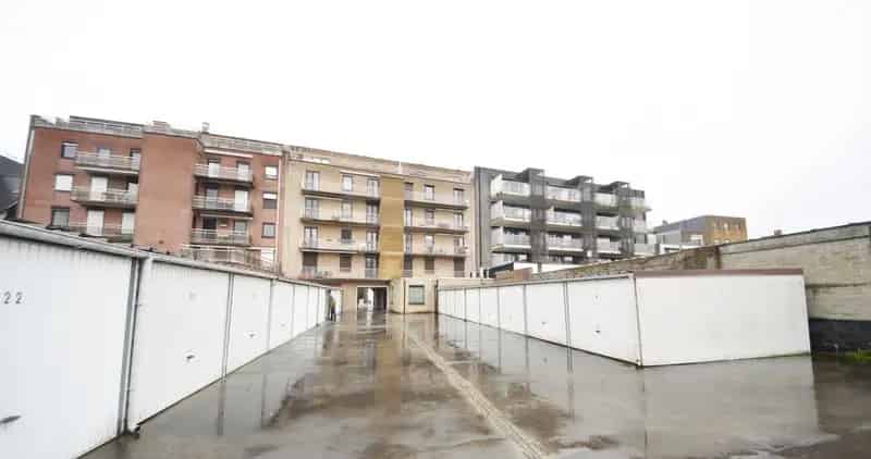 15 GOED GELEGEN GARAGEBOXEN MARKT DEINZE