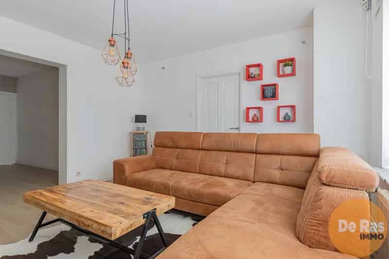 VLIERZELE-Woning met tuin, opties voor extra kamerinrichting