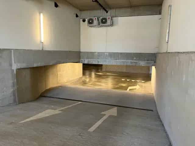 Overdekte parkeerplaats te koop in Heusden-Zolder