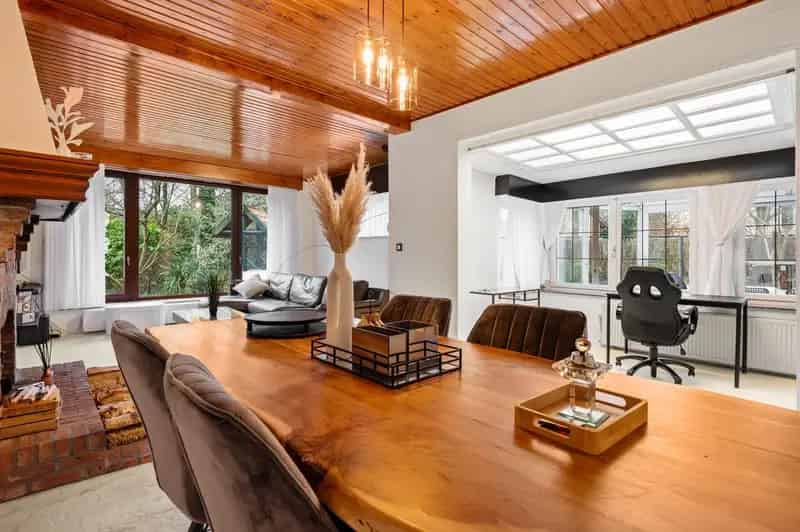 Gezellige laagbouwwoning met 3 slaapkamers, veranda en tuin te Brasschaat!