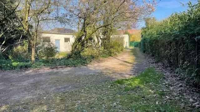 Prachtig verscholen domein met ZW oriëntatie met kleine  bungalowwoning  in Grobbendonk, op een perceel van 1530 m²,