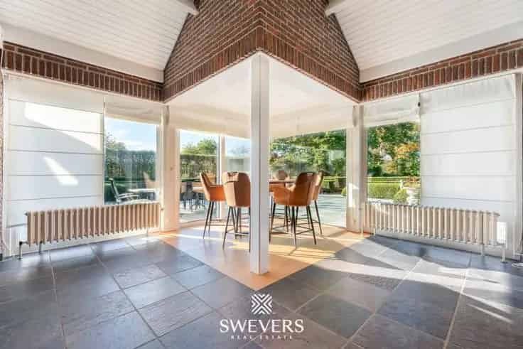 Huis Te Koop Geetbets 401m2 4 slaapkamers Frank Lloyd Wright Stijl