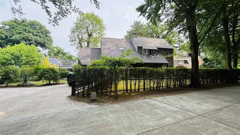 Huis te huur Mouriaubos Duffel: Instapklare villa met garage en studio