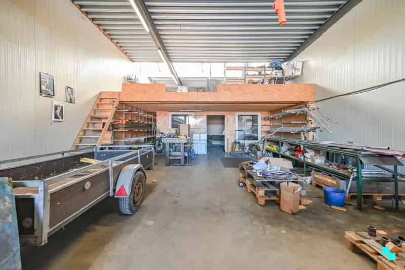 Ruime loods van ca. 172 m² met sectionaalpoort