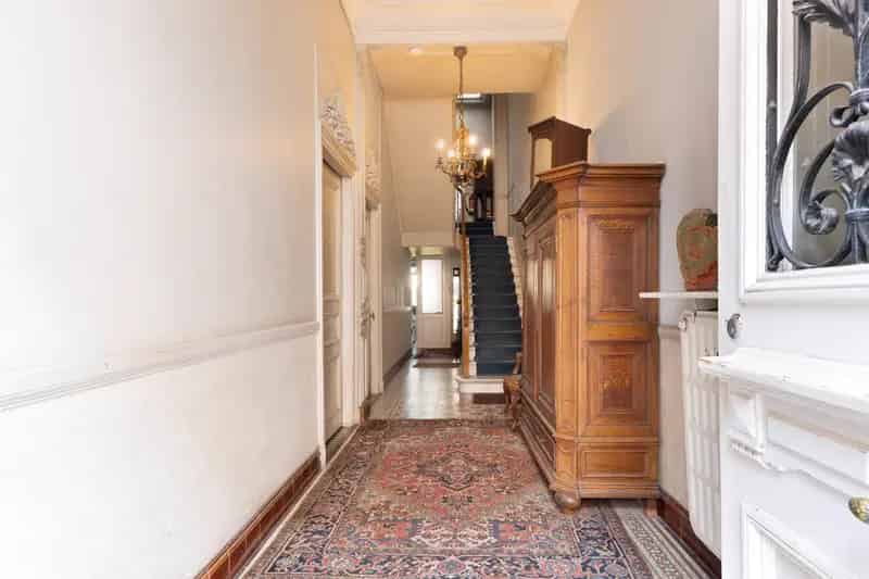 Herenhuis met zeven slaapkamers in Leuven