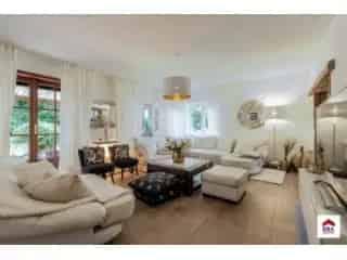 Villa te koop - Silly VBD17427