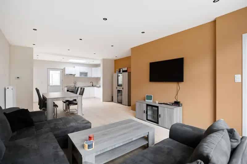 Instapklare woning met 3 slpks en garage