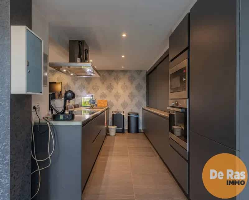GAVERE - Te renoveren woning met leuke tuin