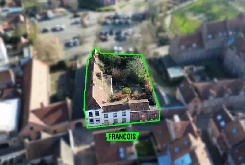 Uniek handelshuis met veel potentieel aan het Oud Sint-Jan te Brugge