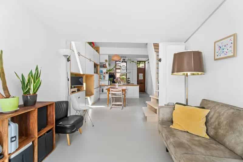 Knusse architectenwoning met garage te koop in Gentbrugge!