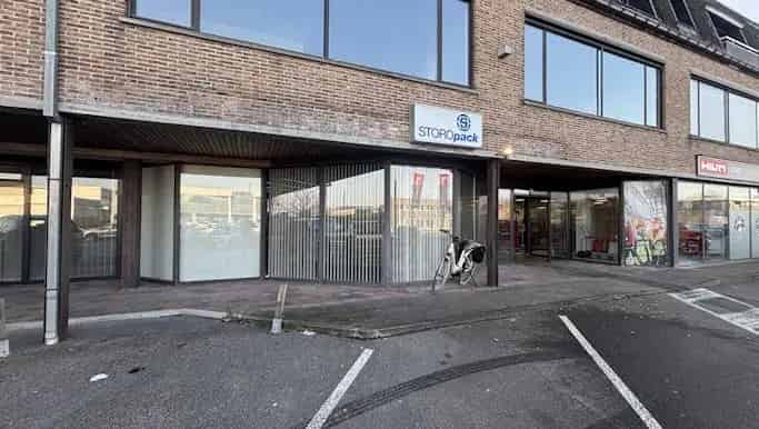 Kantoor te huur in Kortrijksesteenweg 321, Harelbeke - Dewaele