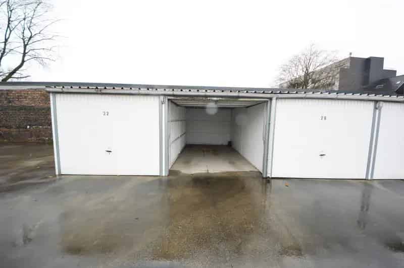 15 GOED GELEGEN GARAGEBOXEN MARKT DEINZE