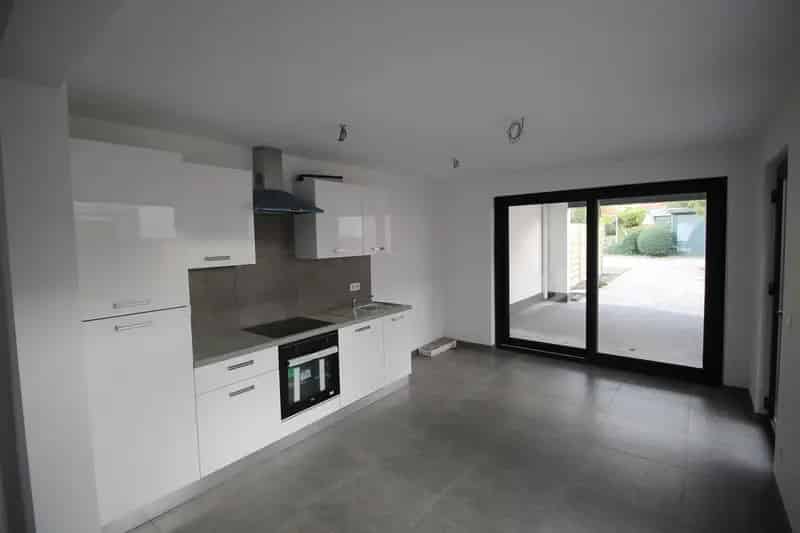 Gerenoveerde, Energiezuinige Woning Met 2/3 Slaapkamers Vlakbij Het Centrum Van Beerse.