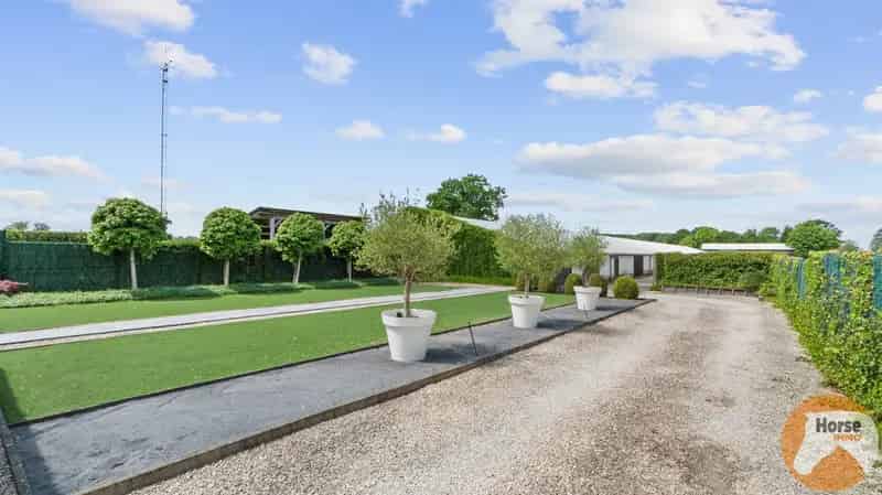 Huis te huur Schaffen Grote loodsen 1ha45a