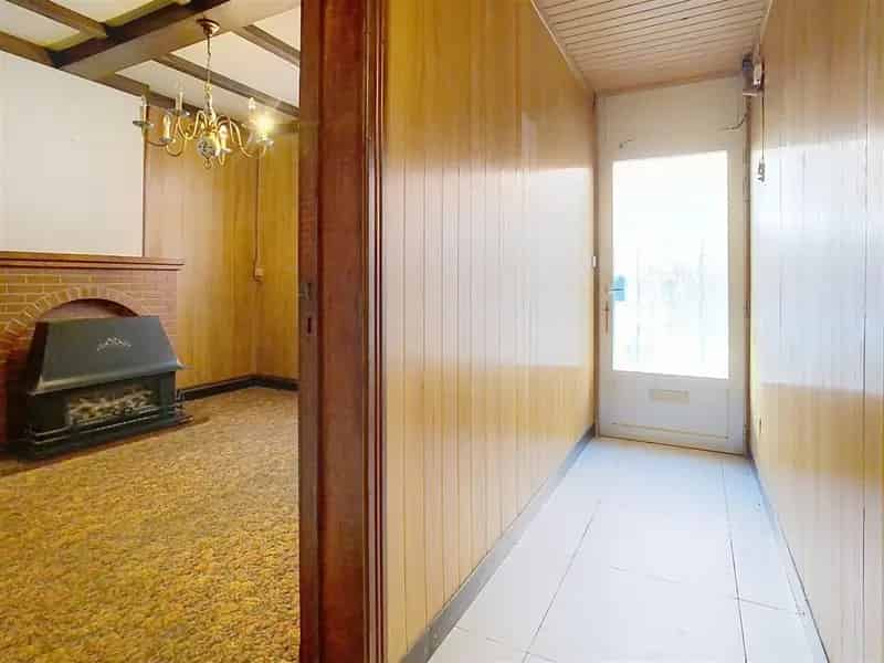 Te renoveren stadswoning, 2 slpks, zolder, tuin, 1a 25ca