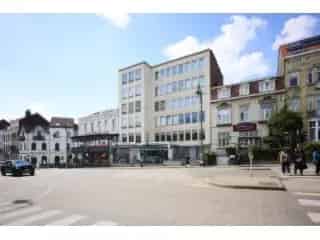 Appartement te Koop Ukkel 120m2 Nabij Sint Pietersplein