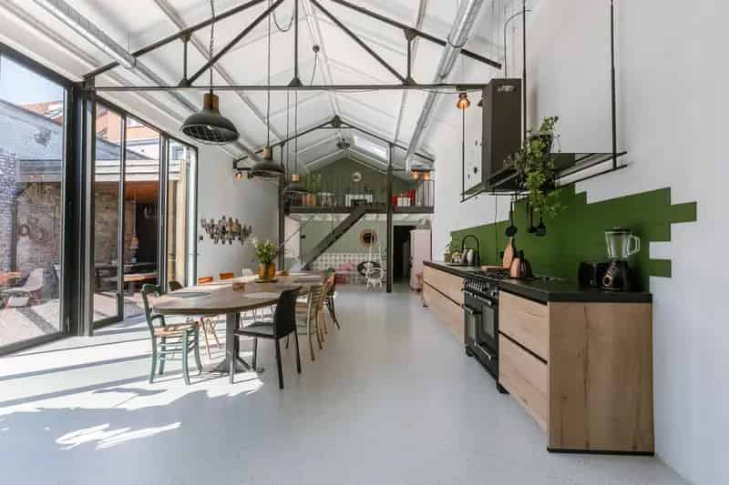 Ruime Loft 300m2 Gent: Wonen en Werken Combinatie