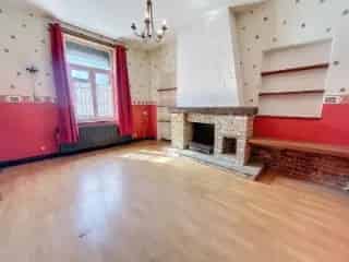 Huis te koop Fontaine Valmont 2 slaapkamers tuin terras renovatie