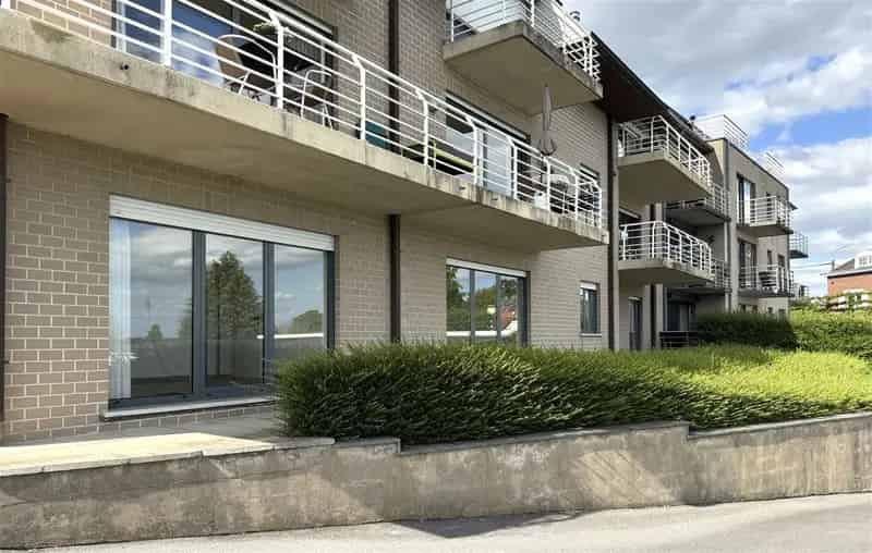 Ruim appartement met 4 slaapkamers te koop Anzegem