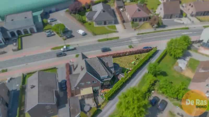 MASSEMEN - Te renoveren, halfopen bebouwing met tuin