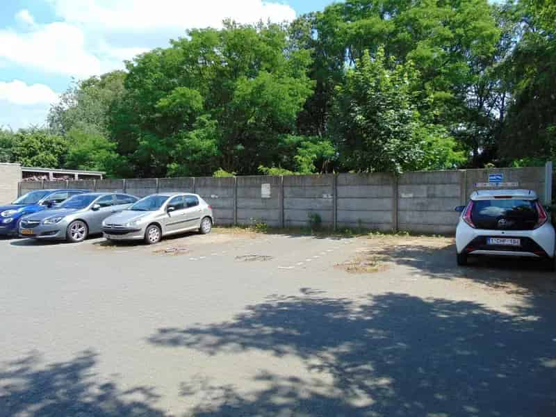 Parkeerplaatsen met beugel