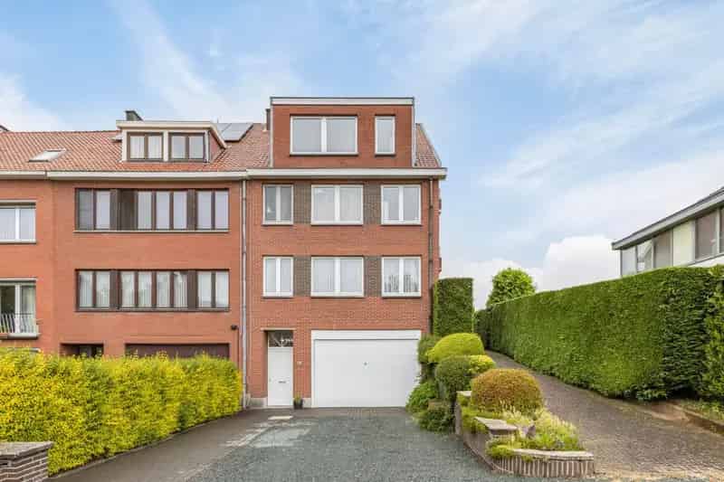 immo DAVID stelt voor: opbrengstwoning met 3 appartementen