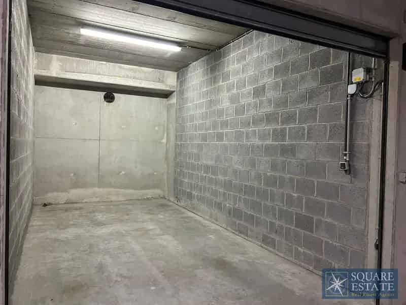 Garage/Parking