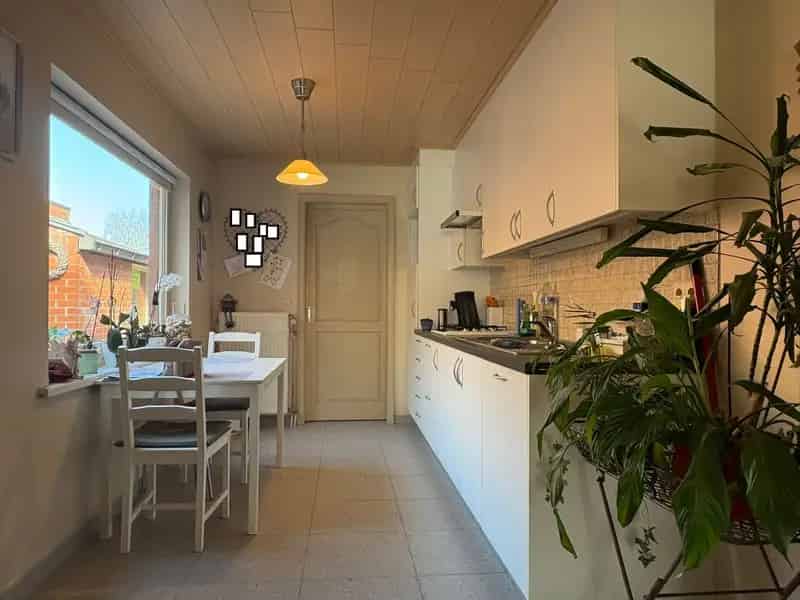 Gezellige woning met 4 slaapkamers en prachtige tuin