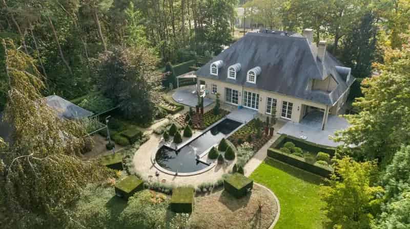 Prachtige Villa met zwemvijver
