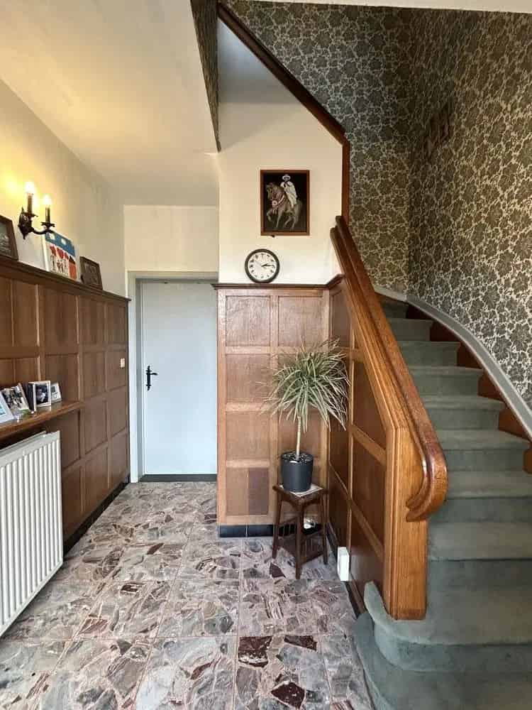 Woning met 5 slaapkamers en 2 badkamers te Herent