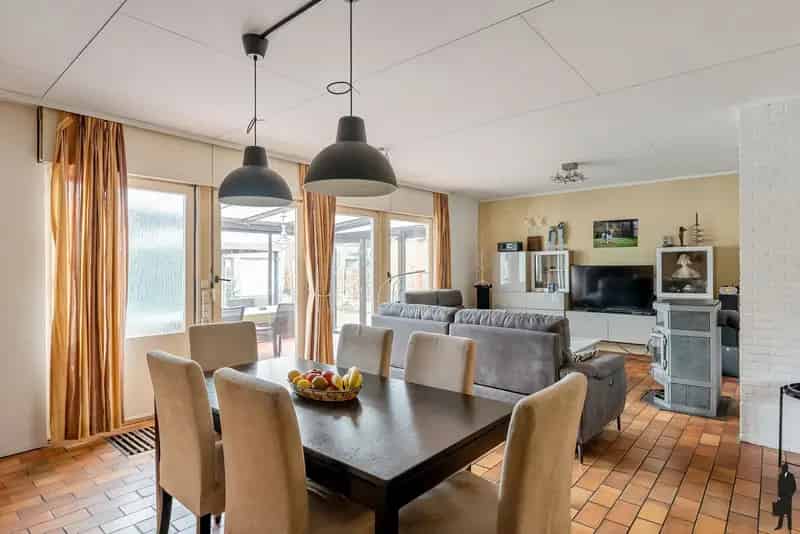 Goed gelegen woning te Hoogboom!