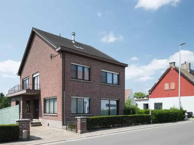 Solide & ruime woning