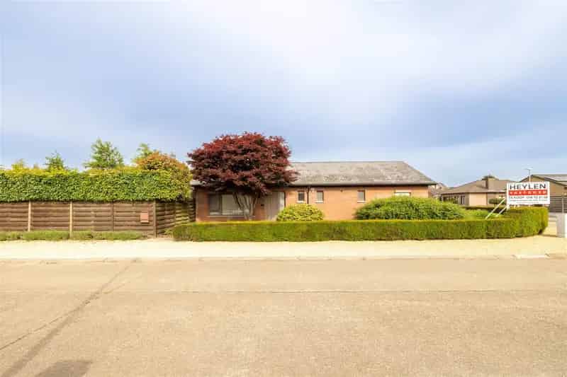 Instapklare laagbouwwoning met 3 slpks