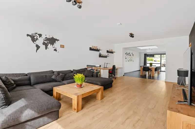VERKOCHT onder voorbehoud